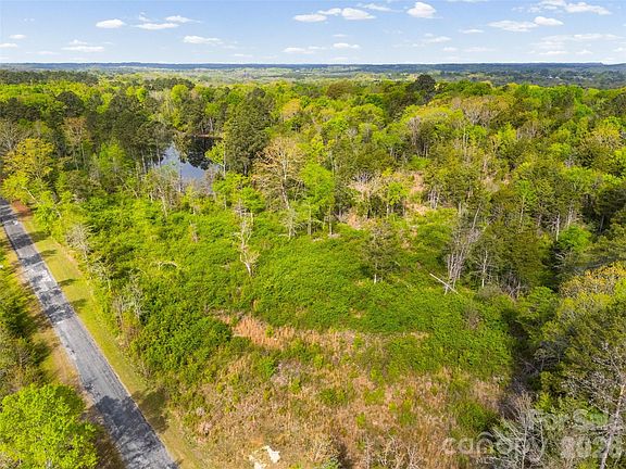 2nd image of Springwood Lakes Rd