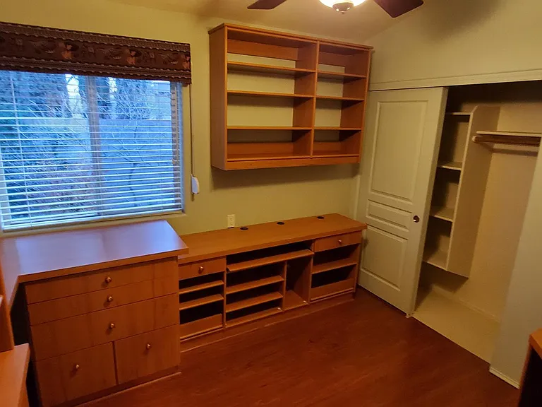 Bedroom #2 (with built ins)