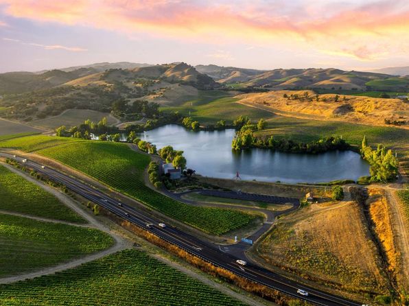 5200 Sonoma Highway - 5bd, 39,053 sqft - in Napa, CA