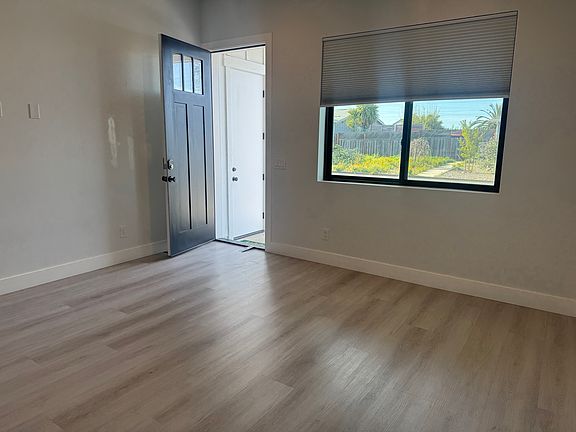 4th image of 4577 Lambert Dr #A