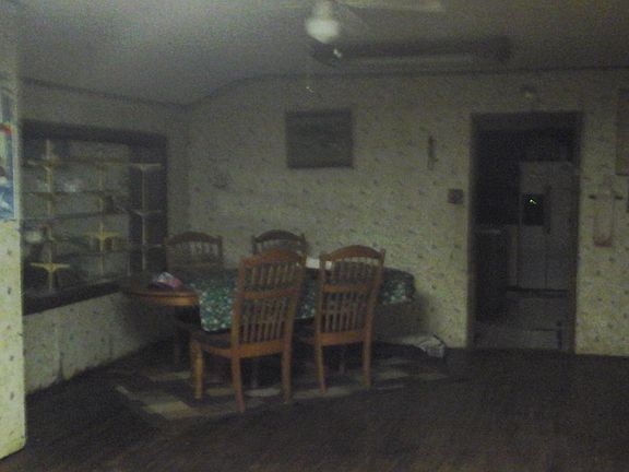 3rd image of 1407 S Cedar St