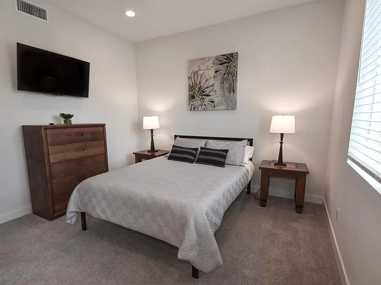 253 Dahlia Ave — Photo 17