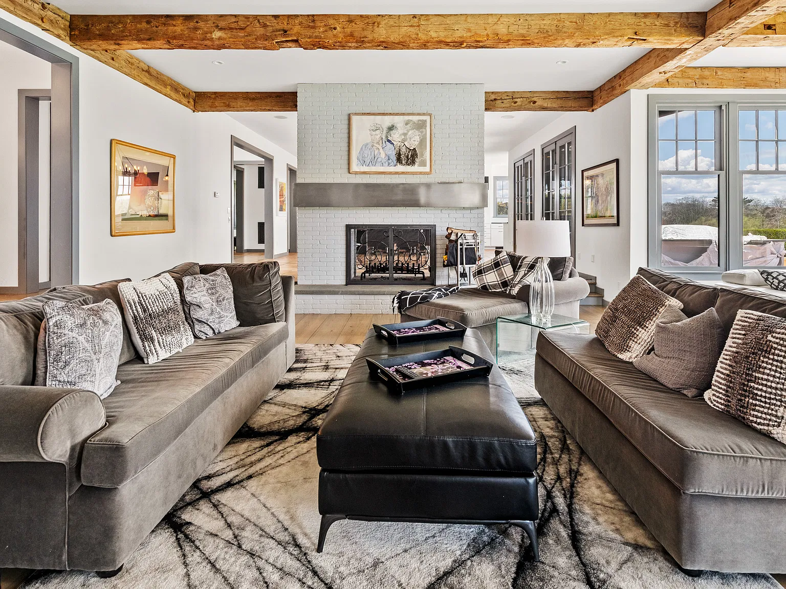 Magnificent Home in Sagaponack with Pool and Tennis! — Photo 2