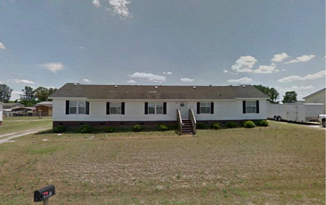 1st image of 106 Sweetwater Dr