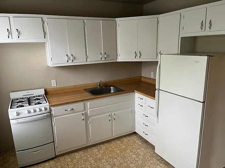 1002 Lamberton St #2 — Photo 3