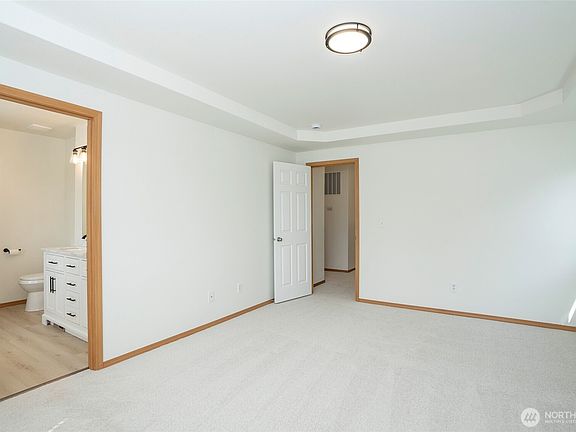 5th image of 1822 190th Street Ct E