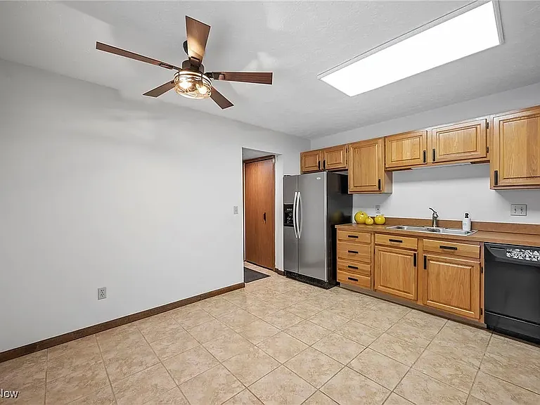 1404 Cleveland Heights Blvd — Photo 16