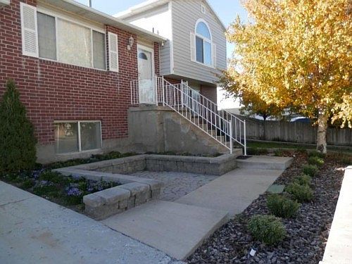 2nd image of 2942 S Audrey St
