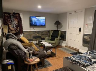 1788 9th St #B, Oakland, CA 94607