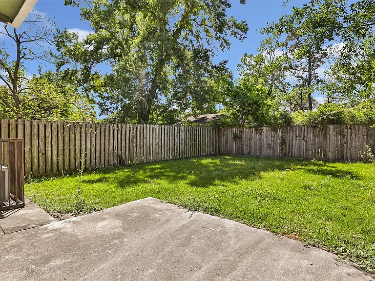 10445 Wicklowe St #1 — Photo 47