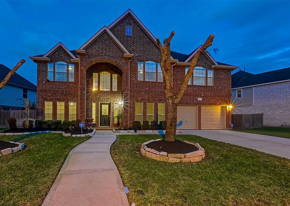 1st image of 13227 Castle Cliff Ln