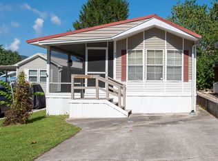 771 Big Valley Blvd, Townsend, TN 37882