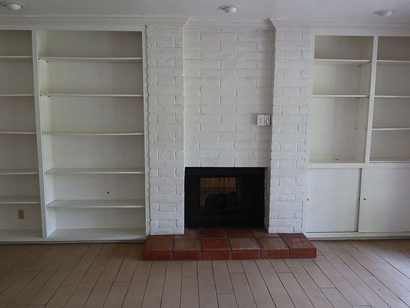 5th image of 10601 Park View Cir