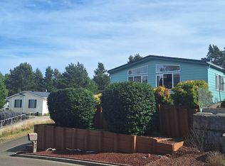 848 Wecoma Loop, Florence, OR 97439