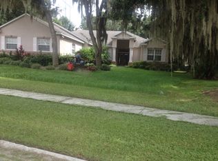 6215 Wild Orchid Dr, Lithia, FL 33547