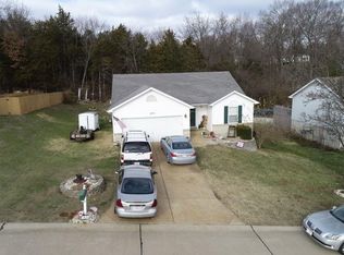 4253 NW Point Dr, House Springs, MO 63051