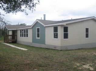 393 Texas Oak Dr, Cedar Creek, TX 78612