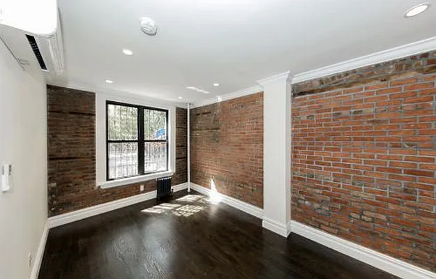 Rented by Icon Realty Management | media 41