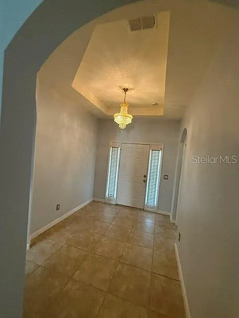 4 bed, 3.0 bath, 1970 sqft, $2,700 — Photo 2