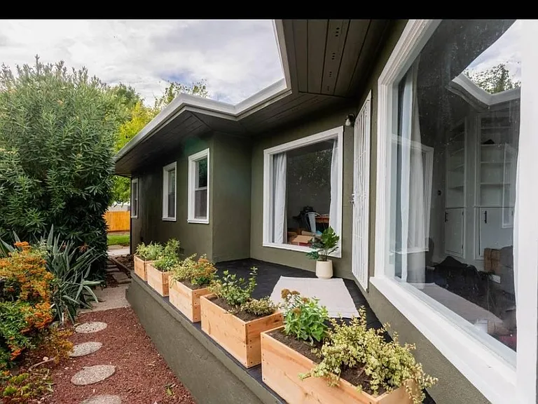 2250 Alameda Ave — Photo 17