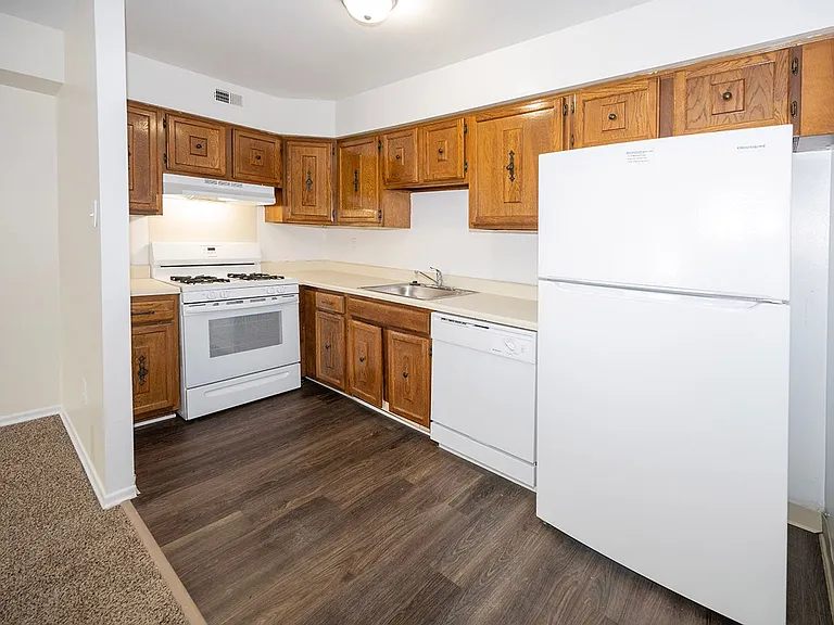 Timbercove Apartments and Townhomes — Photo 23