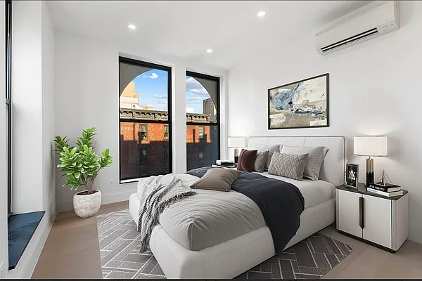 Rented by Tahari Realty LLC | media 30