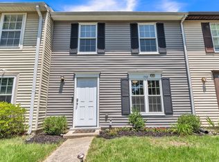 1572 Pin Oak Dr, Waldorf, MD