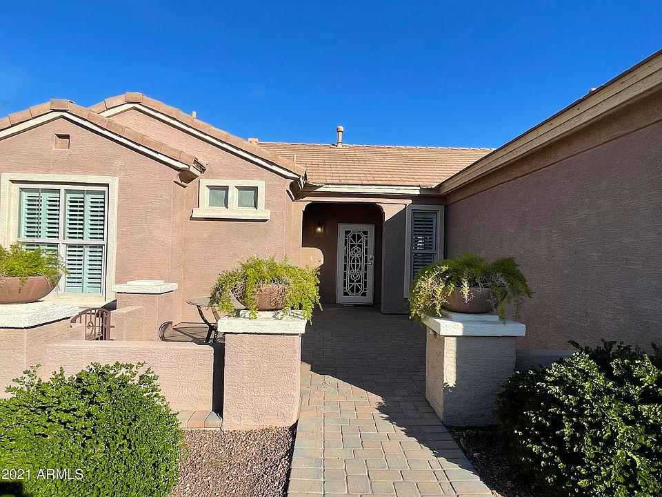 1st image of 3016 E Palm Beach Dr