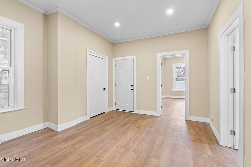 4th image of 249 2nd Street