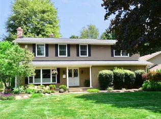 30914 Huntington Woods Pkwy, Bay Village, OH