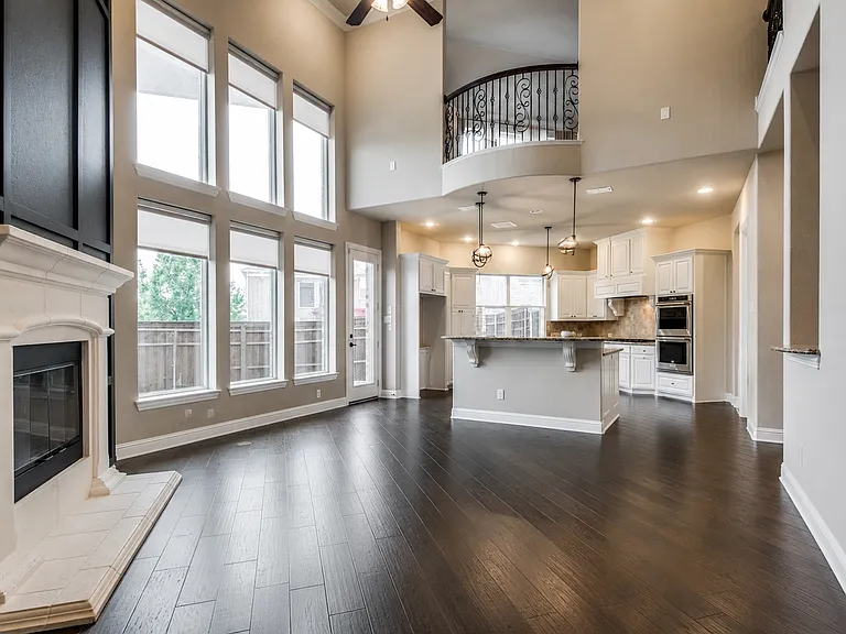 10404 Bartlett Dr — Photo 12