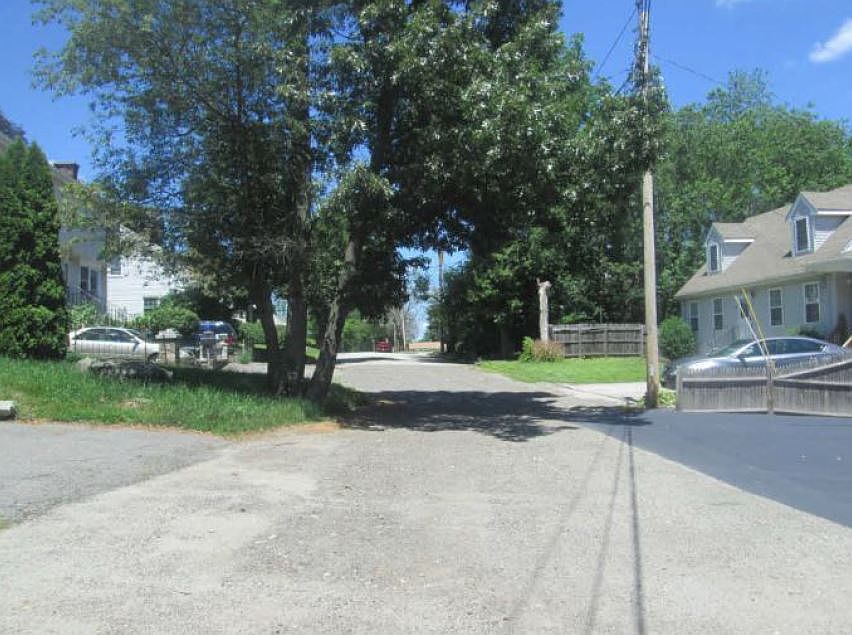 46 Middlesex Ave Worcester, MA, 01604 Apartments for Rent Zillow