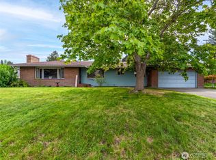 1605 N Ashland Ave, East Wenatchee, WA 98802