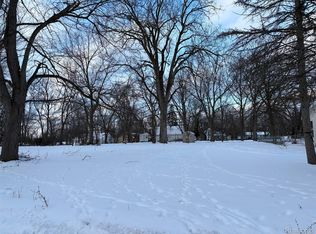 2918 Midwood St, Lansing, MI 48911