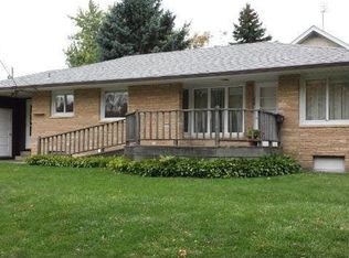 216 S Walnut St, Waconia, MN 55387