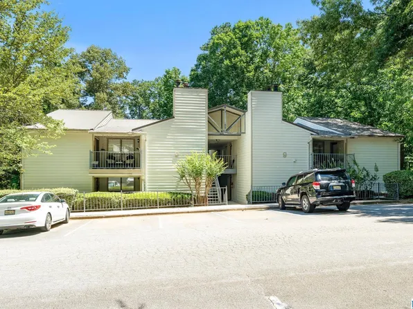 902 Gables Dr #902, Birmingham, AL 35244