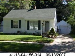 1532 Cambridge Dr SE, Grand Rapids, MI