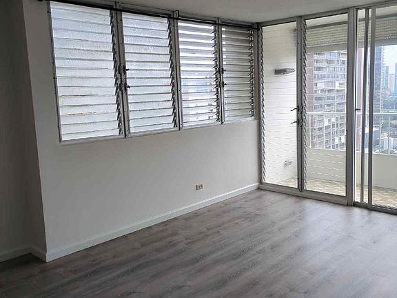 5th image of 1515 Ward Ave APT 406