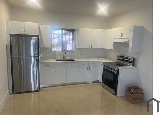 3rd image of 10210 SW 170th Ter #C