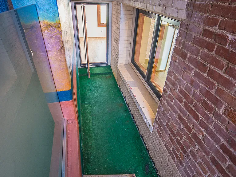 8 Brooks Ave #11 — Photo 21