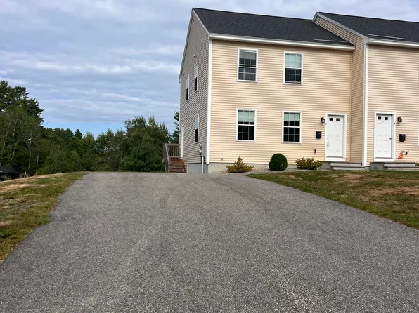 21 Tucker Dr, Gorham, ME 04038