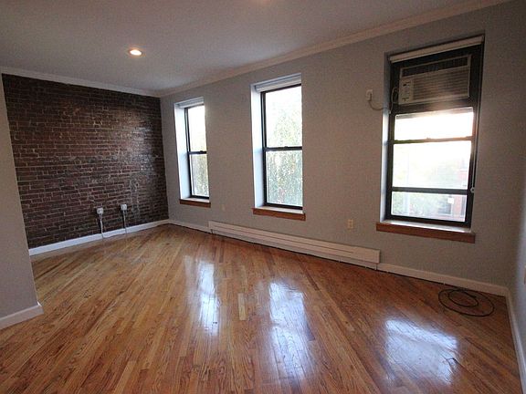 3rd image of 248 14th St #3A