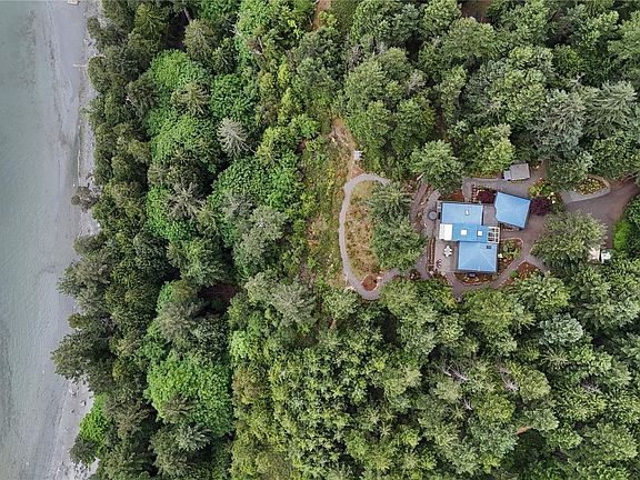 3rd image of 671 Horseshoe Rd