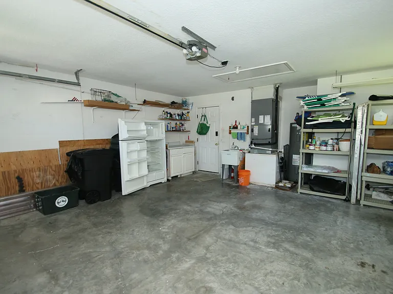 5772 White Acres Ln — Photo 32