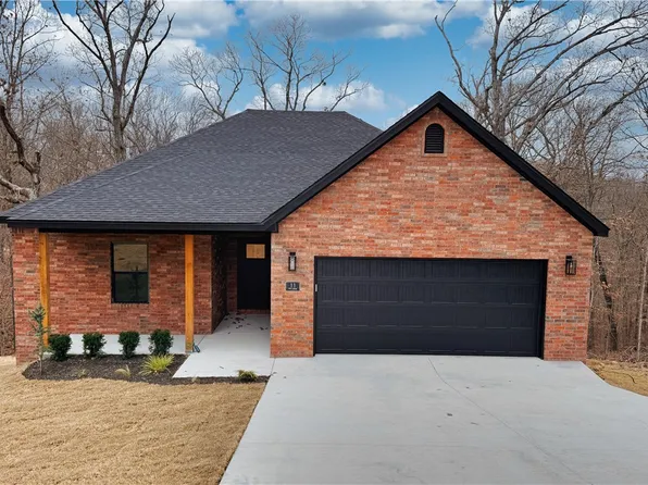 11 Pitt Ln, Bella Vista, AR 72715