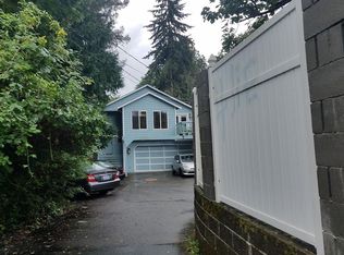 2561 NE 107th St, Seattle, WA 98125