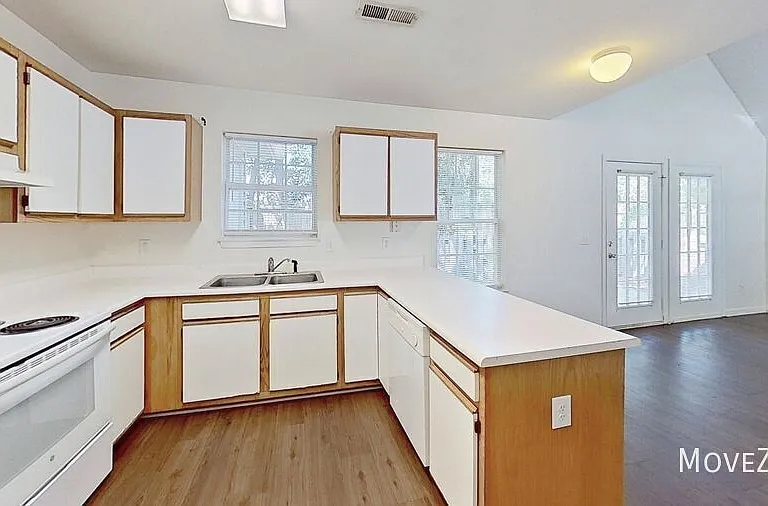 307 Saint Rosea Rd — Photo 33