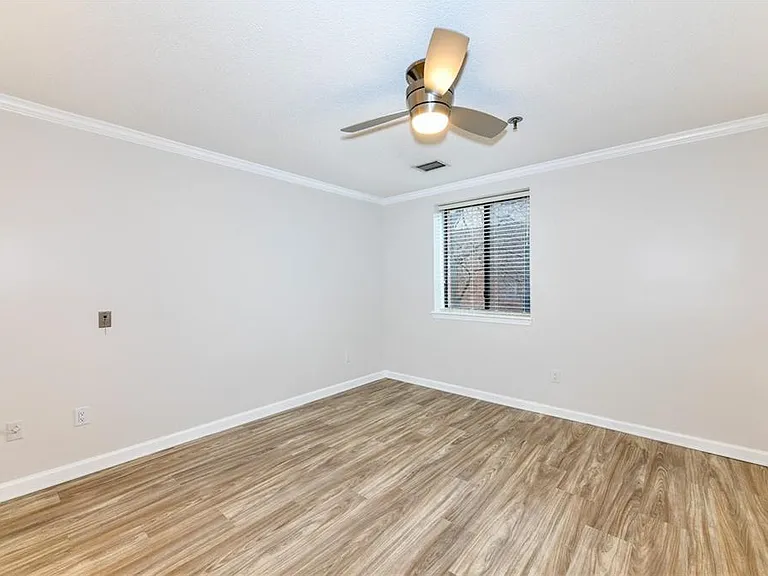 300 Johnson Ferry Rd #A210 — Photo 12