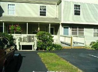 57 Manorwood Dr, Branford, CT 06405