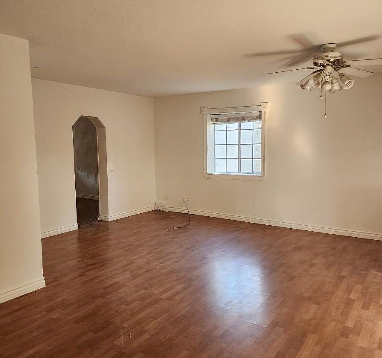 1st image of 19440 Kendall Dr